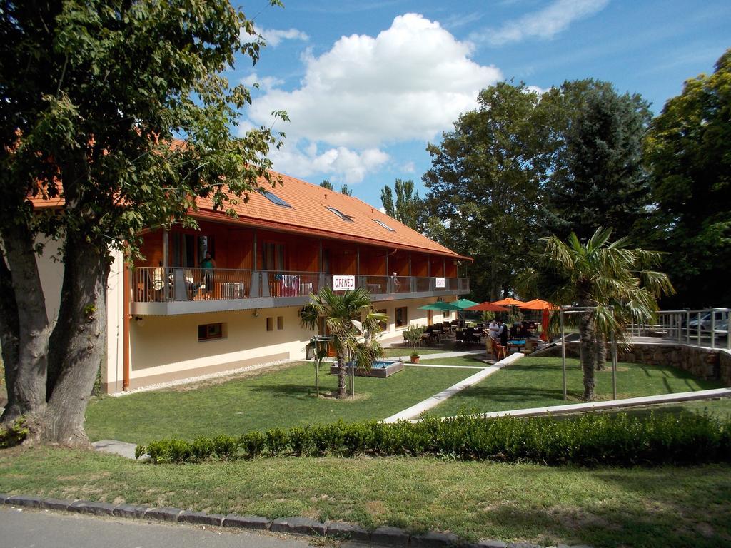 Hotel Halaszkert Badacsony Badacsonytomaj Dış mekan fotoğraf